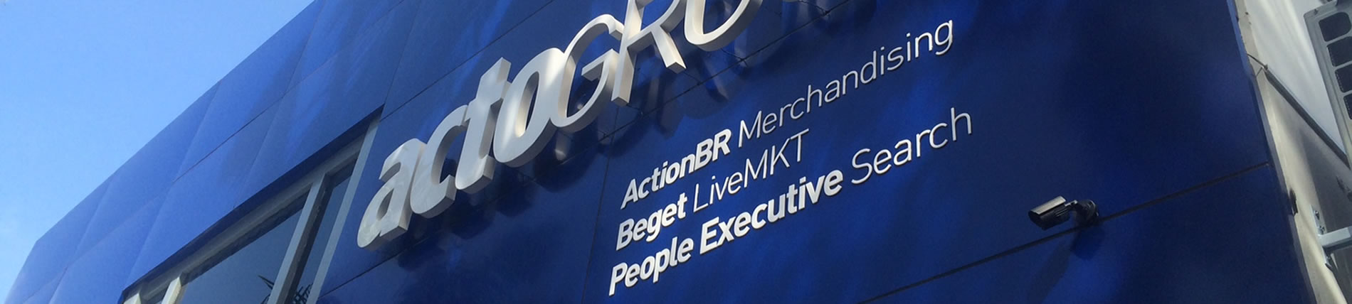 actogroup - logotipo letra caixa bloco com iluminação indireta em led e letras em acrílico recortado a laser